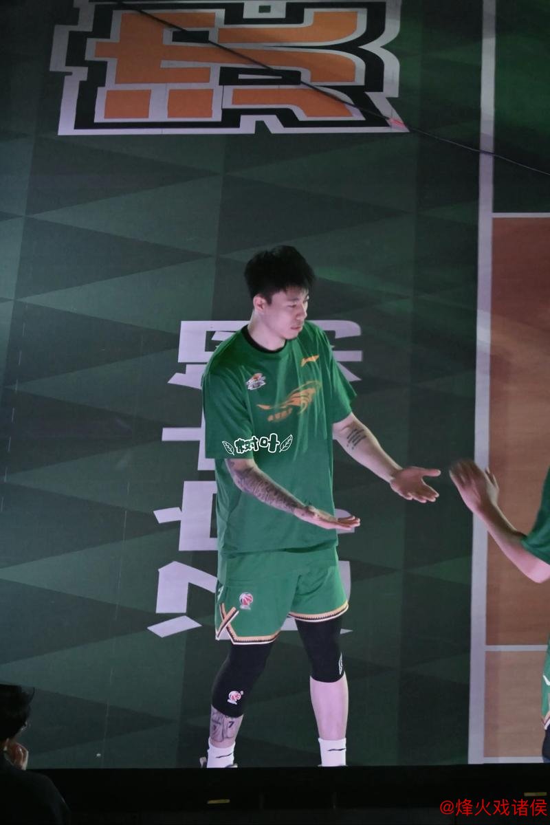 付豪29+9张镇麟19分 辽宁轻松击败新疆总比分1-0