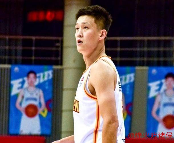 任骏威加盟深圳男篮教练团队 担任助教协助周鹏 任骏威加盟深圳男篮教练团队 担任助教协助周鹏