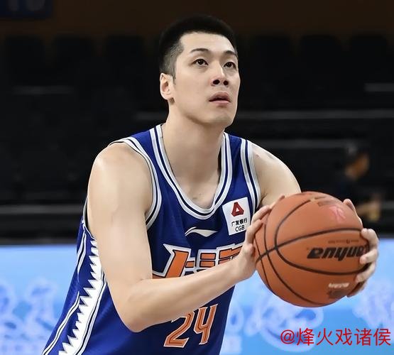 任骏威加盟深圳男篮教练团队 担任助教协助周鹏 任骏威加盟深圳男篮教练团队 担任助教协助周鹏