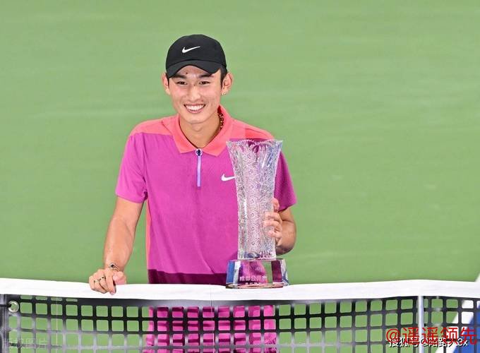 成都公开赛商竣程夺职业生涯首冠 成首位05后冠军